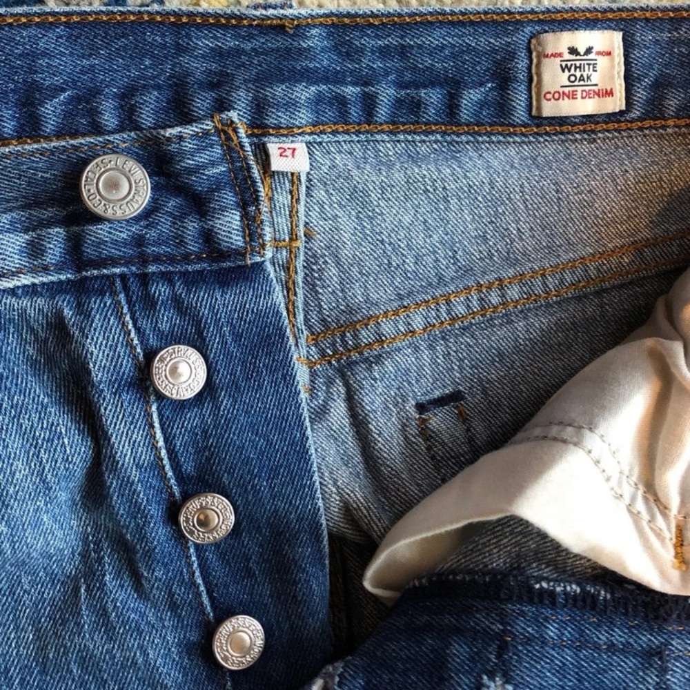 Levi’s White Oak Jeans Size 27 - Picture 1 of 7